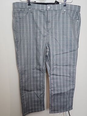 Torrid Crop Sky High Boot Super Soft Dean Plaid Jeans